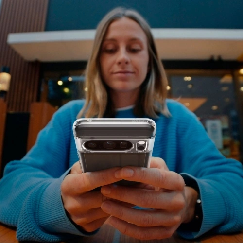 Etui Spigen Ultra Hybrid Google Pixel 8 Pro Crystal Clear