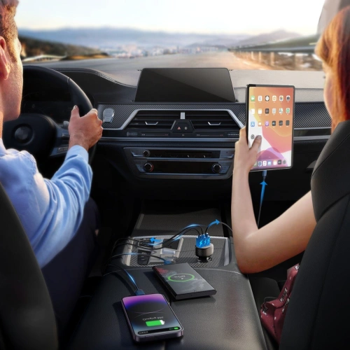 Ładowarka samochodowa z wyświetlaczem Joyroom JR-CCD03 3xUSB-A 3.4A czarna