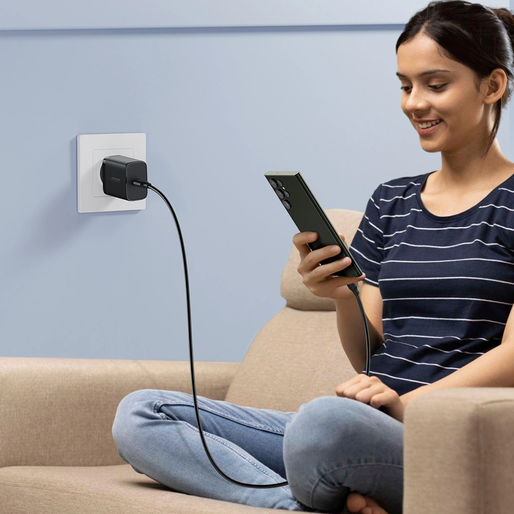 Hurtownia GSM - Síťová nabíječka Joyroom JR-TCF11 USB-C 25W + kabel USB-C / USB-C 1m černá - JYR964 - {ean13} - Hurt