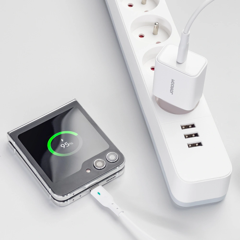Hurtownia GSM - Hálózati töltő Joyroom JR-TCF06 USB-C PD 20W fehér - JYR997 - {ean13} - Hurt