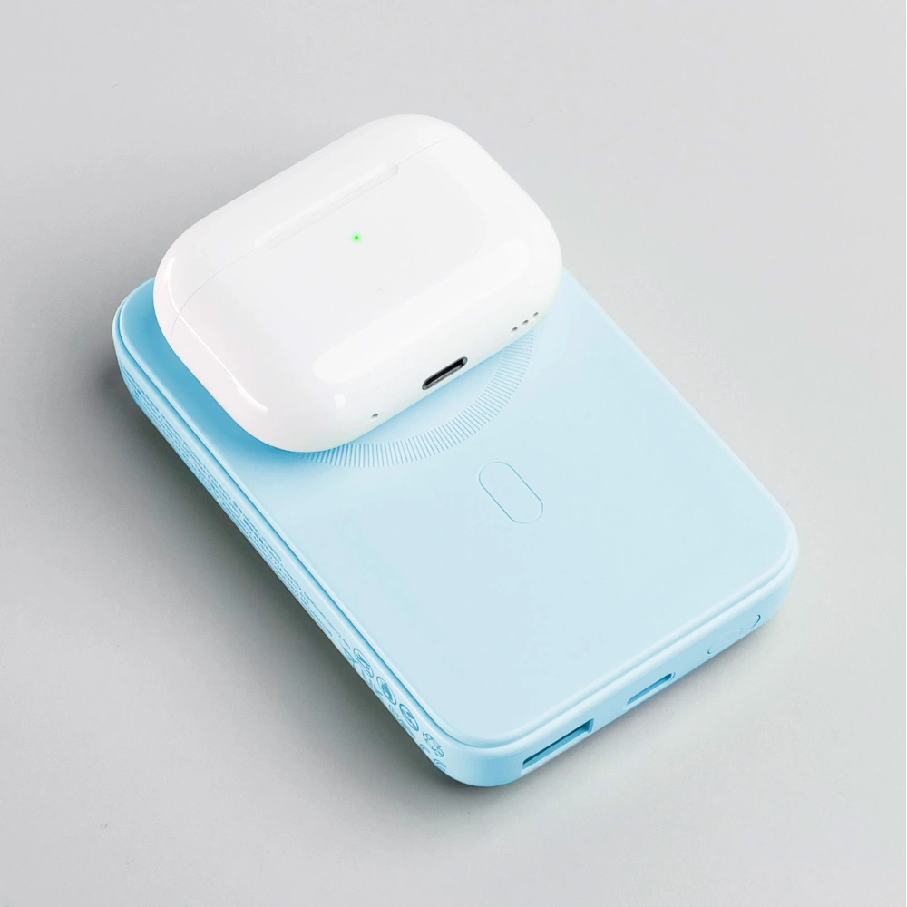Hurtownia GSM - Powerbank Joyroom JR-W020 MagSafe 10000mAh 20W + USB-A / USB-C 25cm kábel világoskék - JYR1001 - {ean13} - Hurt