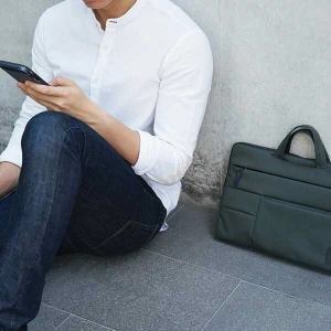 UNIQ Cavalier laptop Sleeve 15 inch charcoal black