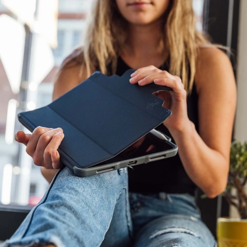 Etui STM Dux Plus Apple iPad 10.9" 2022 (10. generacji) MIL-STD-810G z uchwytem na Apple Pencil (Black) wersja EDU/COM