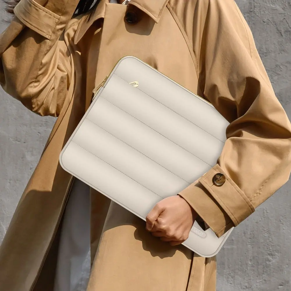 Hurtownia GSM - Pokryv + taška na příslušenství Tech-Protect Puffy Laptop 13-14 Písek - THP3479 - {ean13} - Hurt