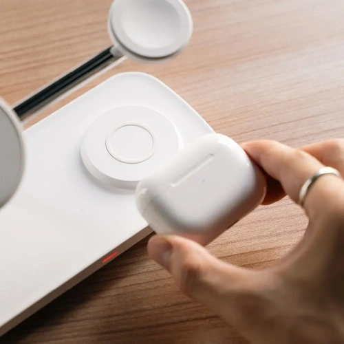 Ładowarka bezprzewodowa Ringke 3w1 Qi2 Magnetic MagSafe Wireless Charger White