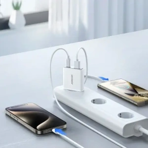 Ładowarka sieciowa Joyroom JR-TCF14 USB-A USB-C 20W PD QC3.0 biała