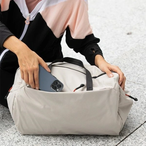 Etui UNIQ Lyden DS Apple iPhone 15 Pro Magclick Charging żółto-szary/canary yellow-flint grey