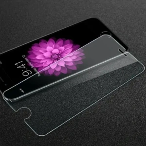 Hurtownia GSM - Bizon üveg Átlátszó edzett üveg - 3 db. + lencse üveg Apple iPhone SE 2022/2020 8/7 - BIZ275 - {ean13} - Hurt