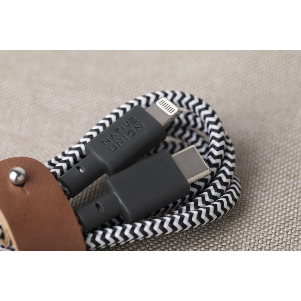 Hurtownia GSM - Kabel Native Union Belt Cable USB-C do Lightning ze skórzanym zapięciem 1,2m (zebra) - NTU023ZEB - {ean13} - Hurt