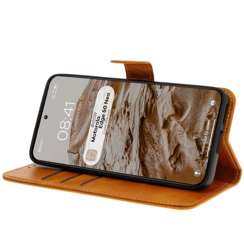 Etui z klapką Bizon Case Pocket do Motorola Edge 50 Neo brązowe