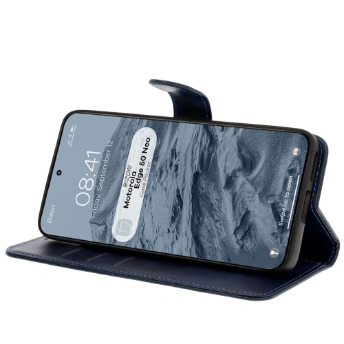Etui z klapką Bizon Case Pocket do Motorola Edge 50 Neo granatowe
