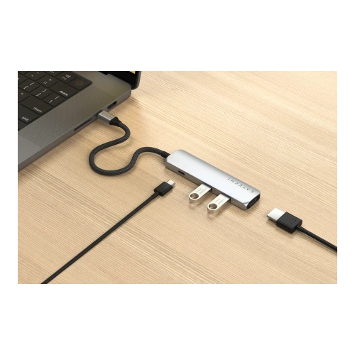 HUB Satechi 4-in-1 USB-C Slim Multiport Adapter 4K USB-C / 2xUSB-A, USB-C, 4K HDMI silver