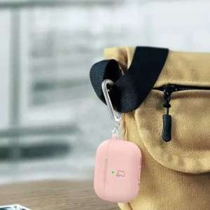 Hurtownia GSM - Silikonové pouzdro s karabinou Bizon Case Headphone Silicone pro Apple AirPods 4 světle růžové - BIZ7984 - {ean13} - Hurt