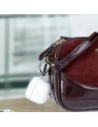 Hurtownia GSM - Elastyczne etui z karabińczykiem Bizon Case Headphone Clear do Apple AirPods 4 przezroczysto-brokatowe - BIZ8024 - {ean13} - Hurt