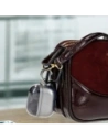 Hurtownia GSM - Elastické pouzdro s karabinou Bizon Case Headphone Clear pro Samsung Galaxy Buds 3/3 Pro průhledně-černé - BIZ8062 - {ean13} - Hurt