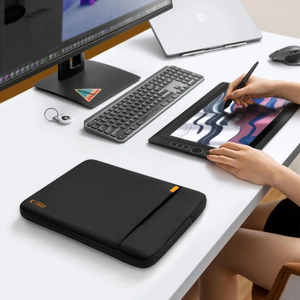 Hurtownia GSM - Tech-Protect Defender Laptop 15-16 Schwarz - THP3907 - {ean13} - Hurt