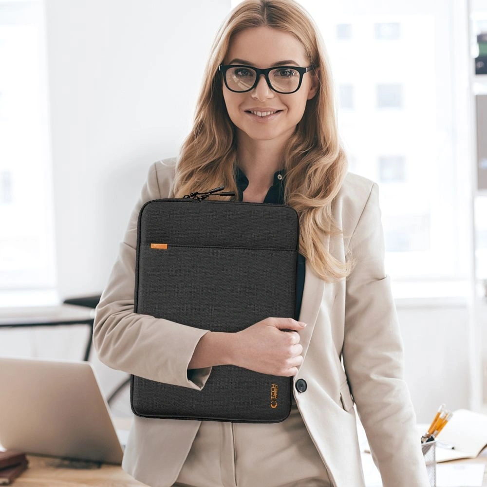 Hurtownia GSM - Tech-Protect Defender Laptop 15-16 Schwarz - THP3907 - {ean13} - Hurt