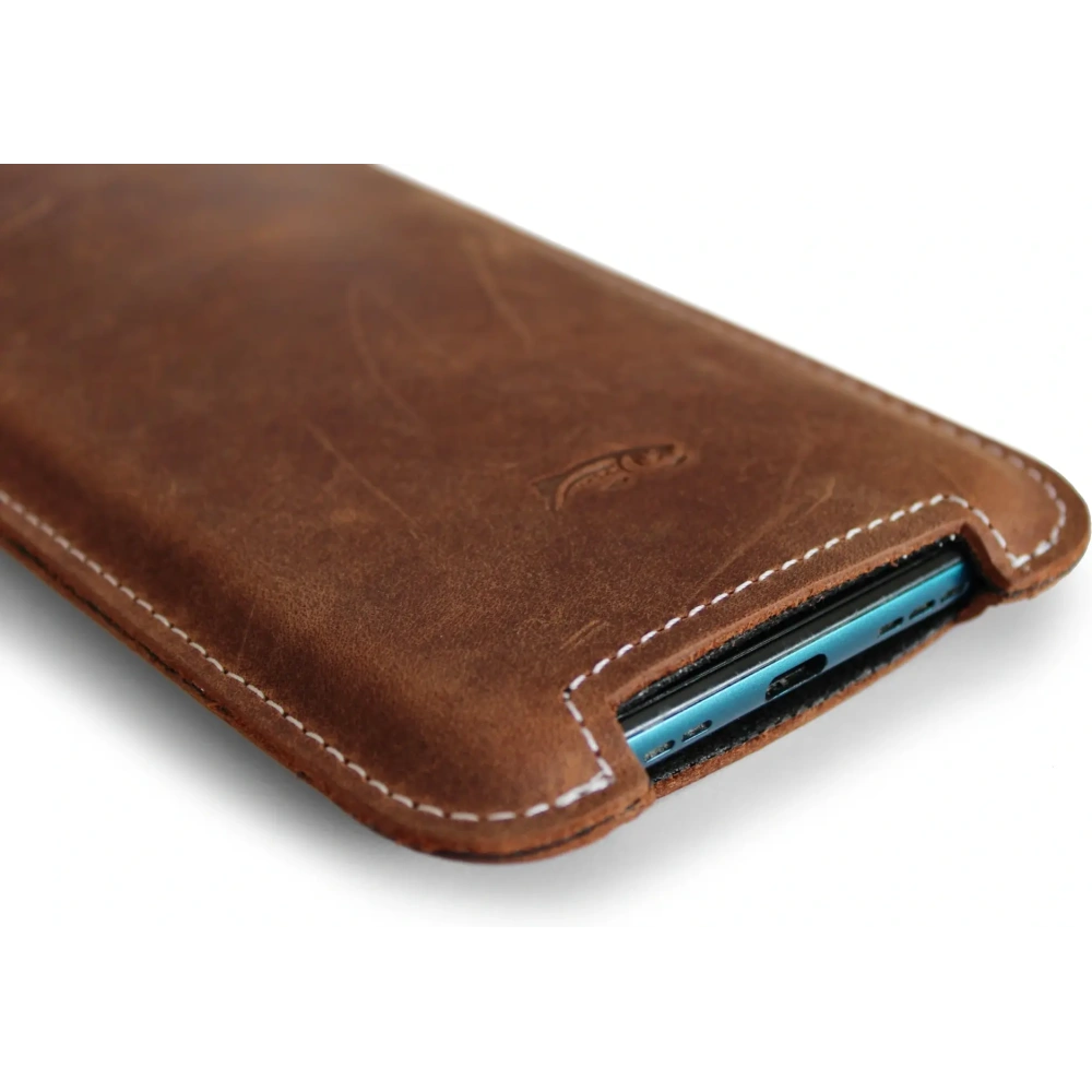 Wholesale LURESKO NORTHERN XXXL leather slipcase for phone (vintage brown with white thread) - LUR45 - {ean13} - Hurt