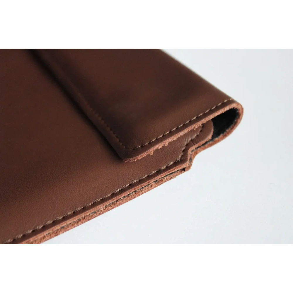 Wholesale LURESKO CLAYER XL+ leather case for tablet 290 x 212 x 9mm (smooth brown) - LUR52 - {ean13} - Hurt