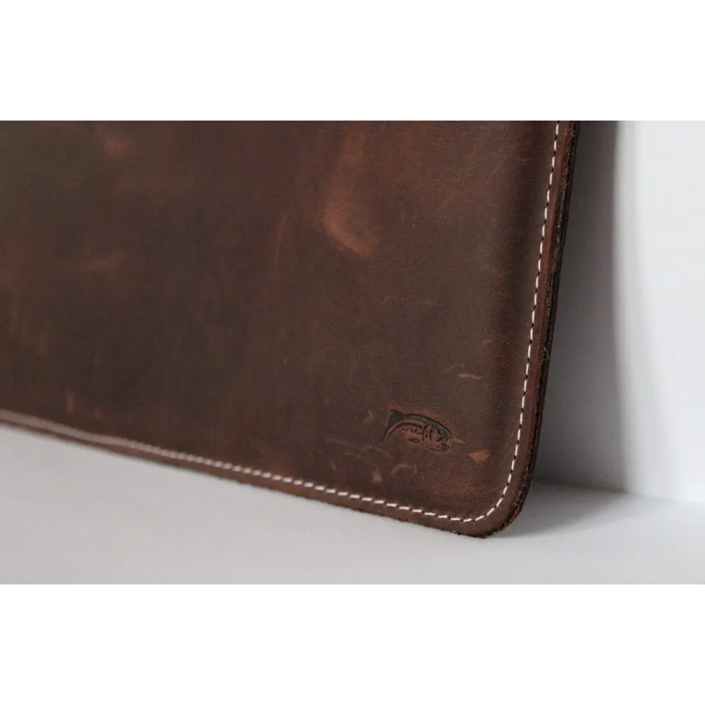 Hurtownia GSM - Husa din piele LURESKO CLAYER XXL pentru tabletă 313 x 222 x 9mm (maro vintage cu fir alb) - LUR56 - {ean13} - Hurt