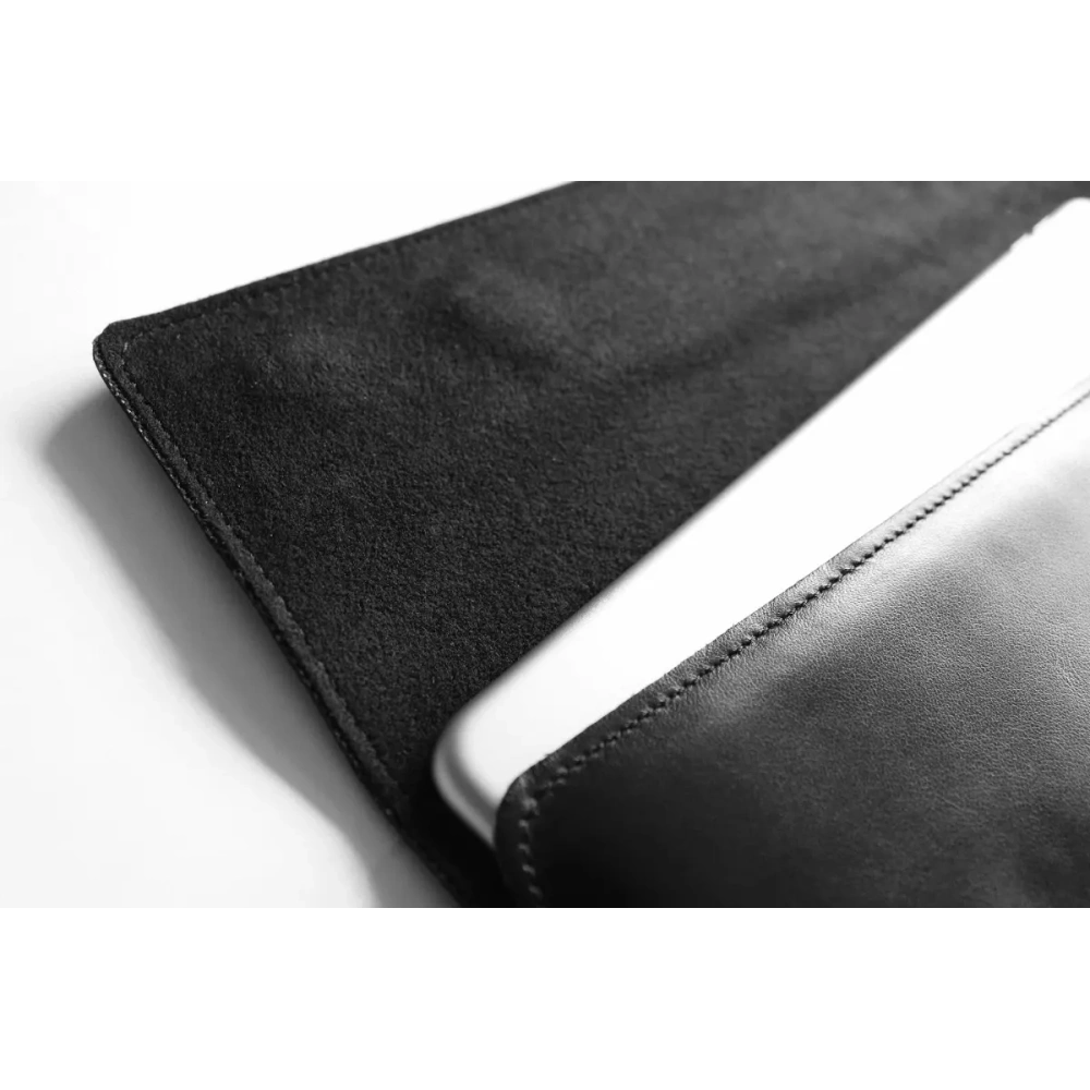 Wholesale LURESKO CLAYER XL2 GKL leather case for tablet 249 x 181 x 9mm (black smooth with black thread) - LUR58 - {ean13} - Hurt