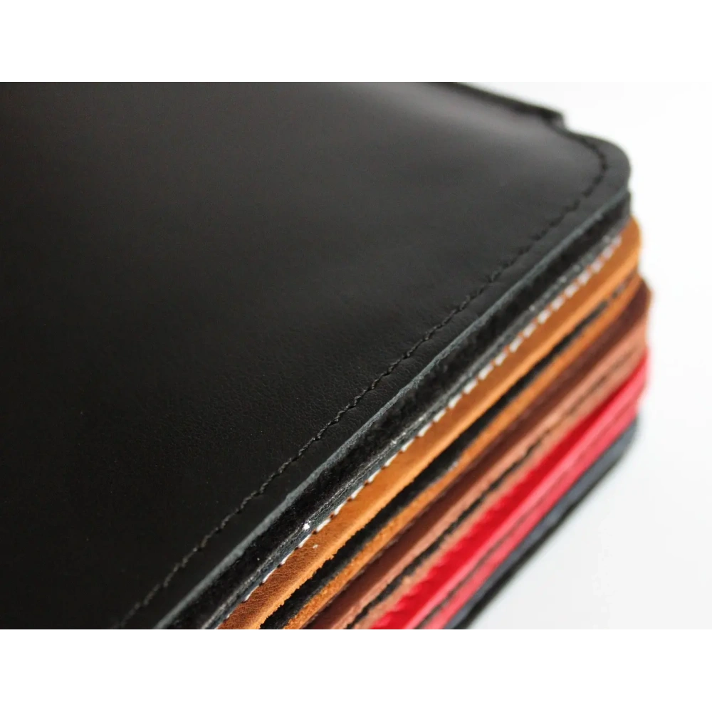 Wholesale LURESKO MASTER S leather case for ebook 162x113x9mm (black smooth with black thread) - LUR67 - {ean13} - Hurt