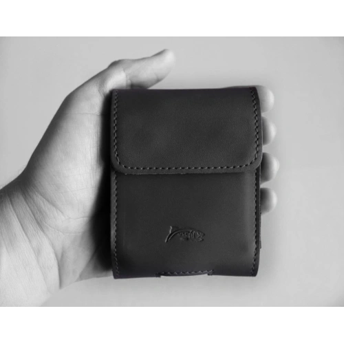 Skórzane etui ochronne LURESKO FLIP SLEEVE M do Samsung Galaxy Z Flip 3/4/5/6 Motorola Razr 50 / 40 Ultra Huawei Pocket (czarny gładki czarna nić)