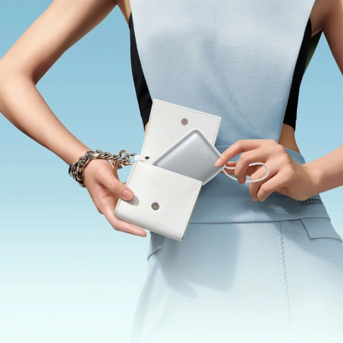 Powerbank Joyroom JR-PBF27 10000mAh 22.5W z wbudowanymi kablami USB-C, Lightning biały