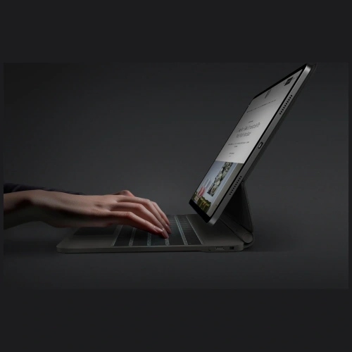 Etui z klawiaturą UNIQ Venno Pro Magnetic Smart do Apple iPad Pro 13" 2024 (7. generacji) czarny