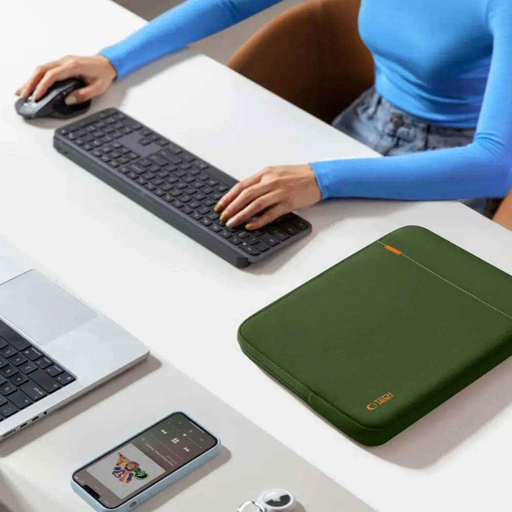 Tech-Protect Defender Laptop 15-16 Army Green