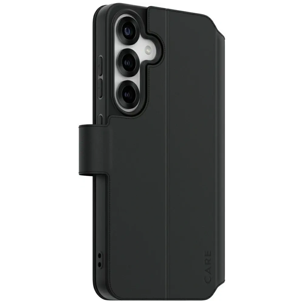 Etui z klapką CARE by PanzerGlass Feature Wallet Kickstand do Samsung Galaxy S25 czarny