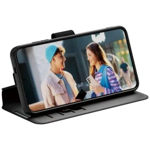Etui z klapką CARE by PanzerGlass Feature Wallet Kickstand do Samsung Galaxy S25 czarny