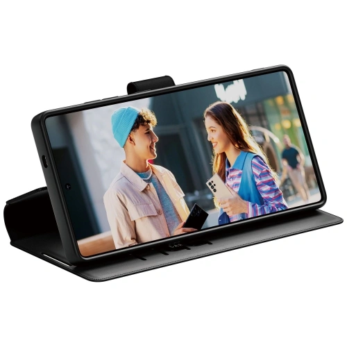 Etui z klapką CARE by PanzerGlass Feature Wallet Kickstand do Samsung Galaxy S25 Ultra czarny