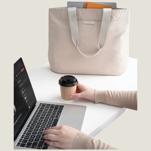 Torba UNIQ Arden Tote 16L czarny