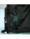 Silikonowe etui z karabińczykiem Bizon Case Headphone Silicone do Apple AirPods 4 ciemnozielone