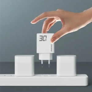 Ładowarka sieciowa GaN Dudao A30EUL 30W USB-A, USB-C + kabel USB-C / Lightning biała