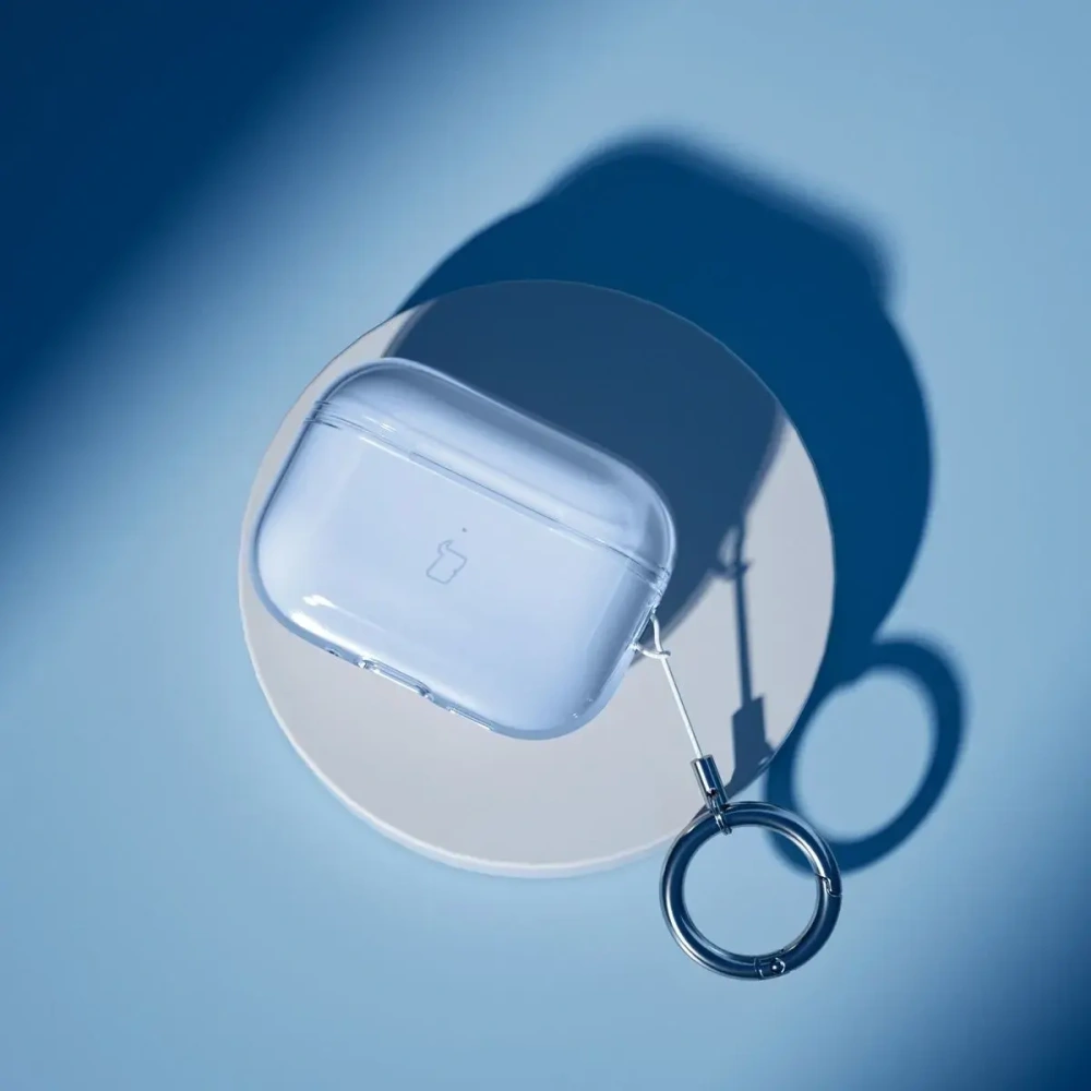 Elastyczne etui z karabińczykiem Bizon Case Headphone Clear do Apple AirPods Pro 3 przeźroczysto-niebieskie