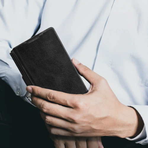 Etui Nillkin Qin Pro do Samsung Galaxy Z Fold 7 z miejscem na S Pen czarne