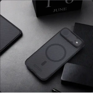 Etui Nillkin CamShield Pro Magnetic Case do Apple iPhone Air półprzezroczyste czarne
