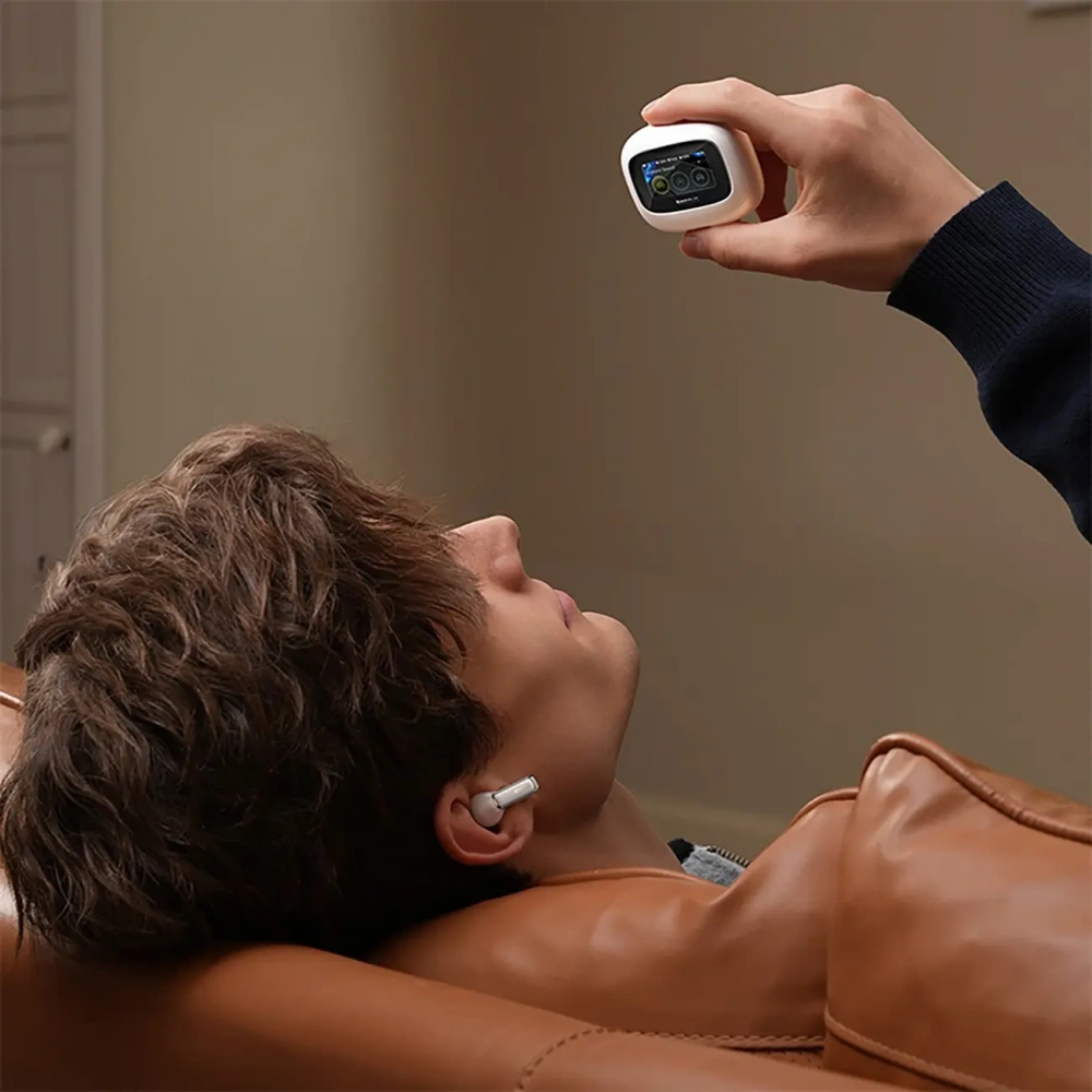 Bezprzewodowe słuchawki dokanałowe Baseus Bowie M2s Ultra TWS z interaktywnym ekranem białe