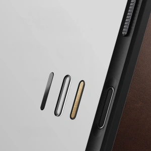 Skórzane etui NOMAD Rugged Leather Case do Apple iPhone 17 Pro kompatybilne z MagSafe, skóra Horween (rustic brown)