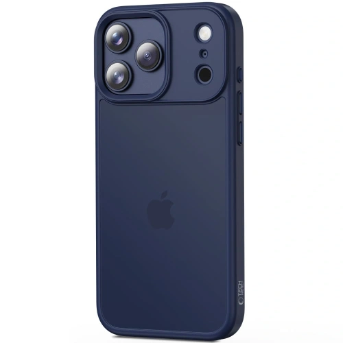 Etui Tech-Protect MagMat na tle stylowego biurka, podkreślające jego nowoczesny wygląd.