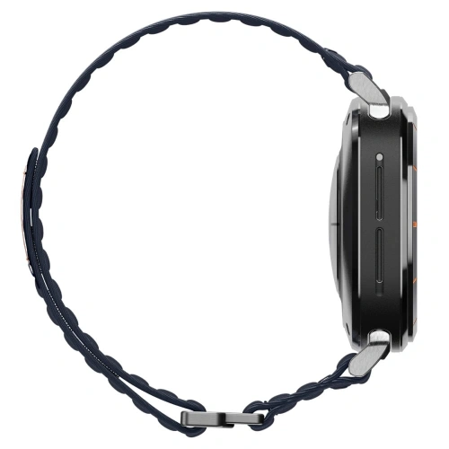Granatowy pasek Spigen WBF0 Band w zestawie z Samsung Galaxy Watch Ultra.